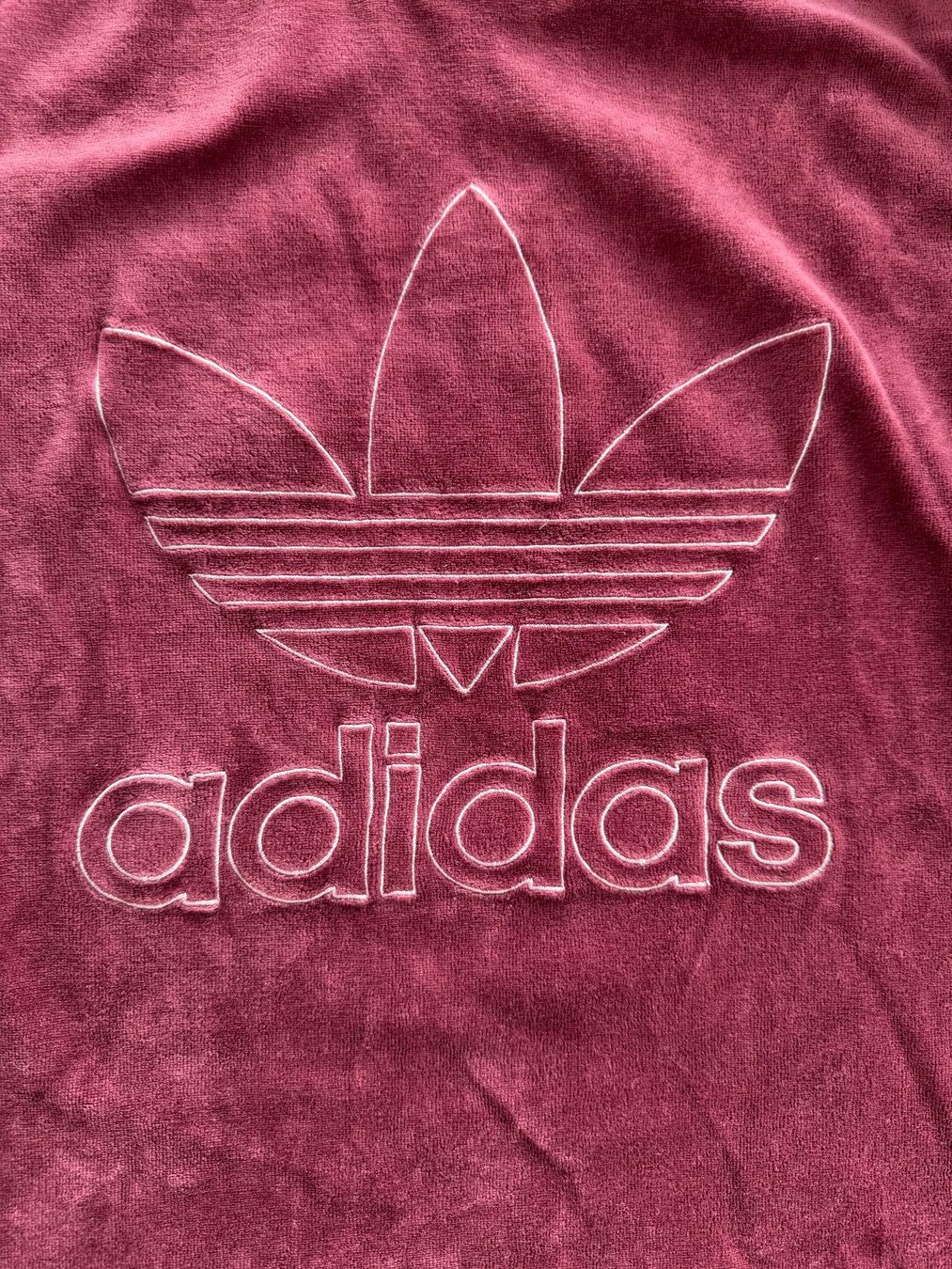 Adidas Pulls & Sweat-shirts: Flauschiger Adidas Pullover dunkelrot Grösse M – D'occasion à Menznau par sasna 2