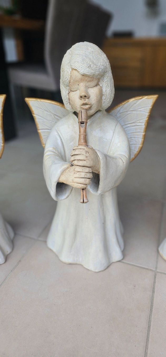 Statuette: 3 grosse handgefertigte Weihnachtsengel – Usato da Oeschgen venduto da HASD 2