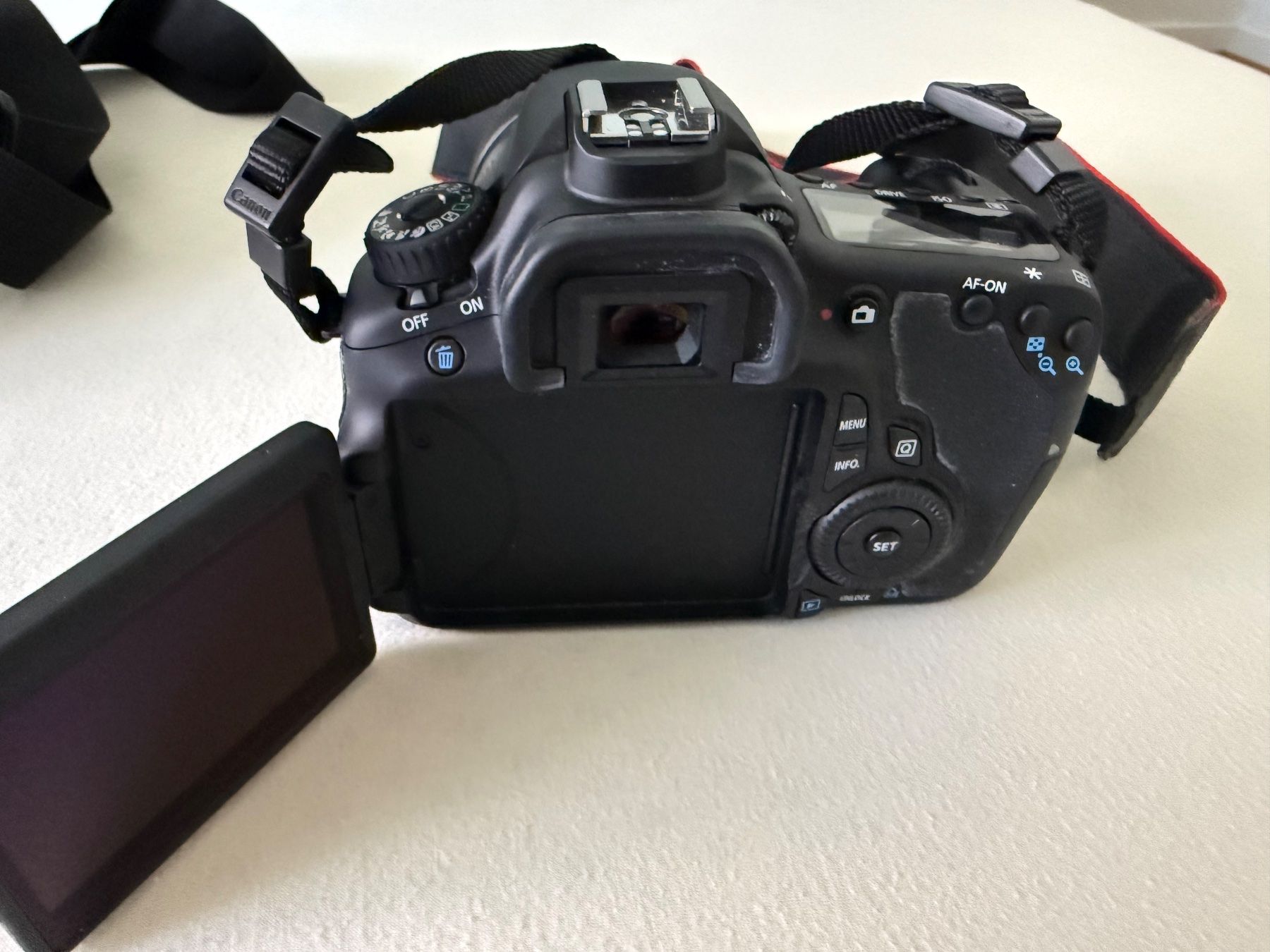 Canon Fotocamera: Canon EOS 60D DSLR – Usato da Oberwil BL venduto da napetak 5