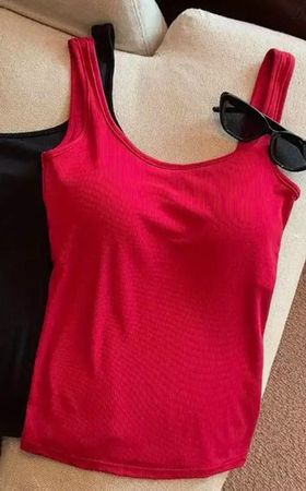 NEUES Top mit Brust Pads dunkelrot Gr. XS - 225359