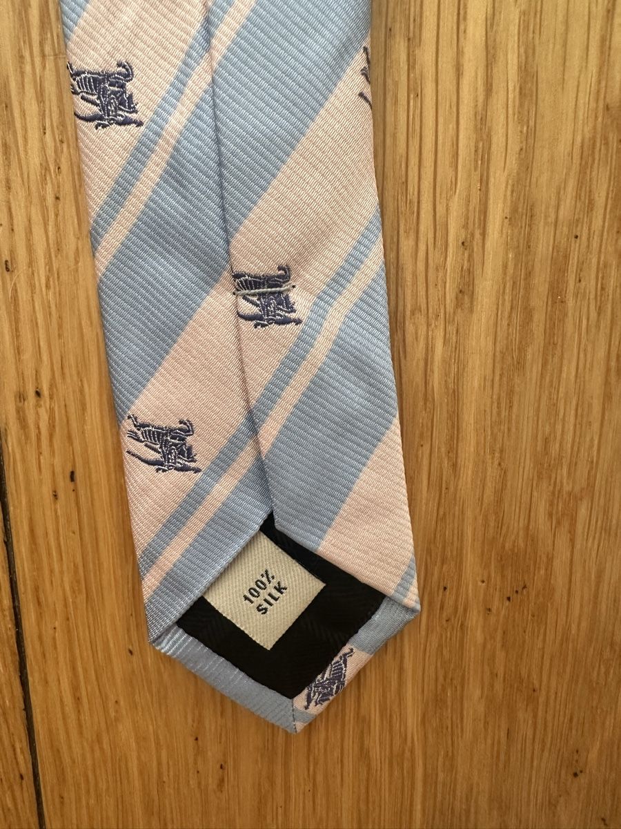 Burberry Cravatte: Burberry Tie Silk Blue Beige Pattern – Usato da Geneve venduto da iri_dr5s 1