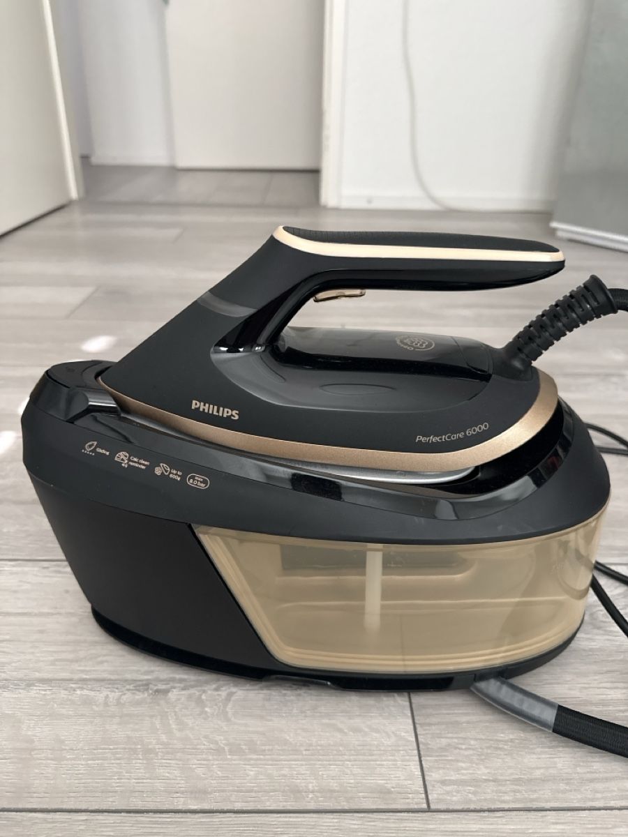 Philips Bügeleisen: philipps perfectcare 6000 – Neu (gemäss Beschreibung) aus Kreuzlingen von tul_87yf