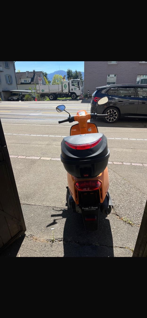 Lambretta Scooter: Lambretta V Special – Usato da Zürich venduto da val_5lrs 3