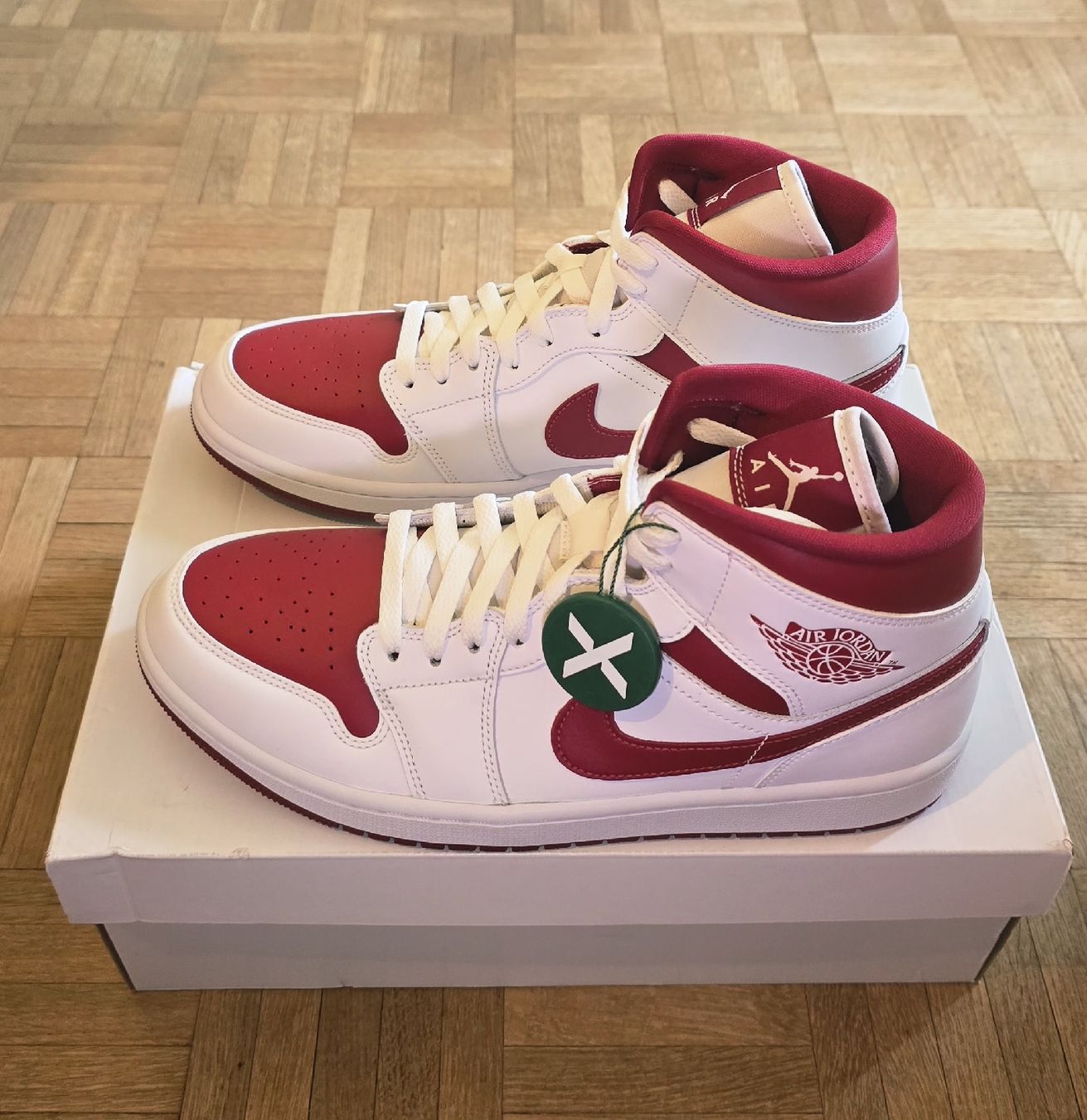 Jordan Scarpe da uomo: Air Jordan 1 Mid Red White  Gr.43 – Nuovo e nell'imballaggio originale da Winterthur venduto da hel_yb89