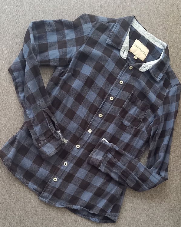  Foto zu Karierte Hemd: zwei grosse verfügbar 