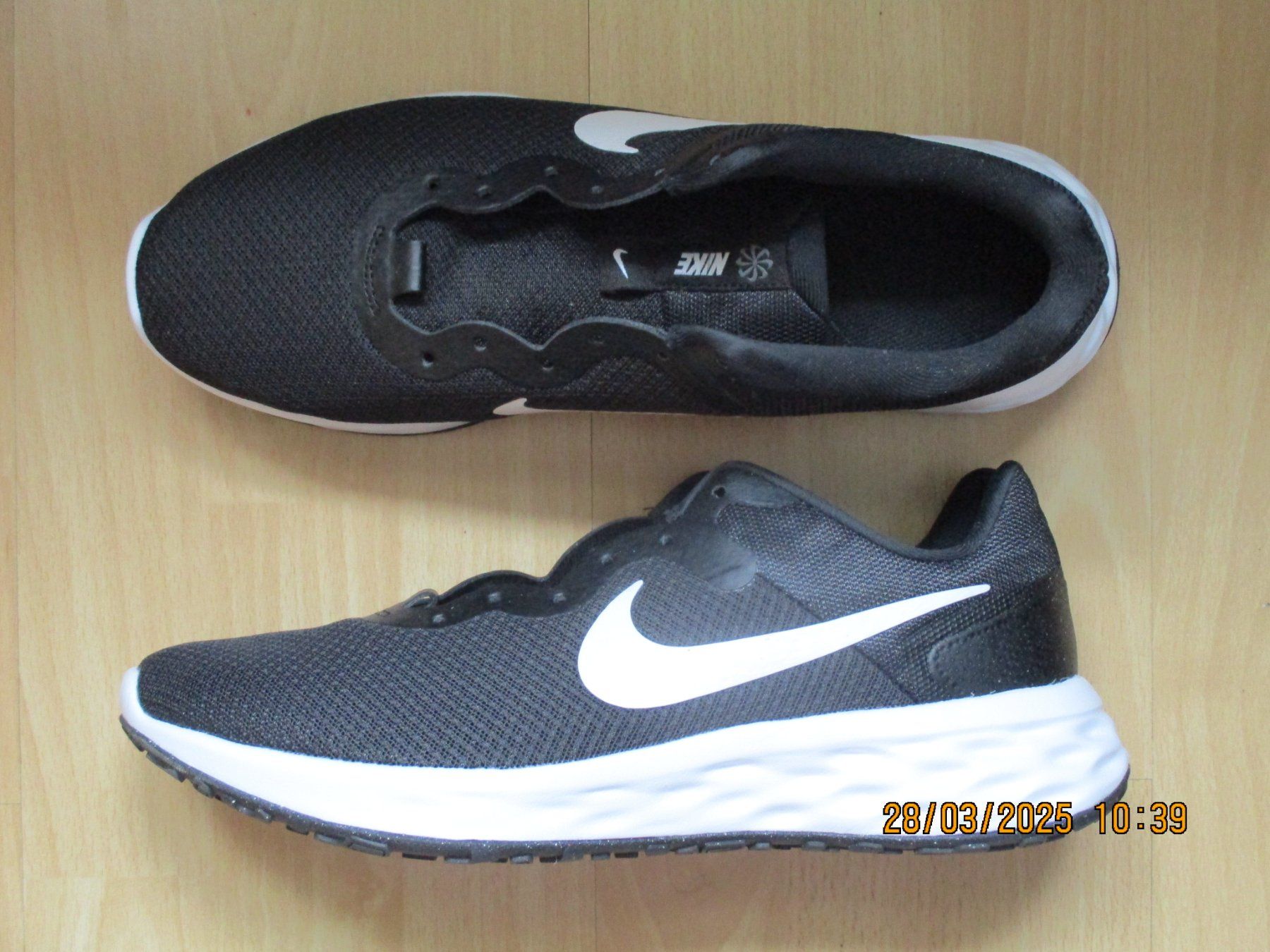 Nike Scarpe da uomo: NIKE SCHUHE GRÖSSE 45 – Usato da Safenwil venduto da universum78
