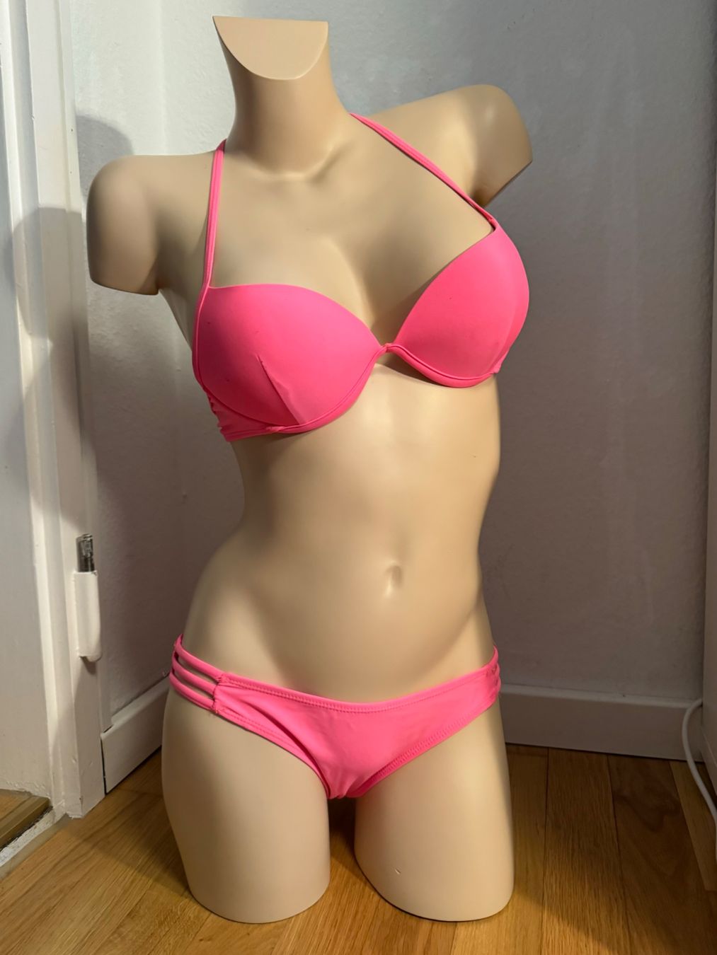 Badekleider & Bikinis: Bikini – Gebraucht aus Zürich von lionsk