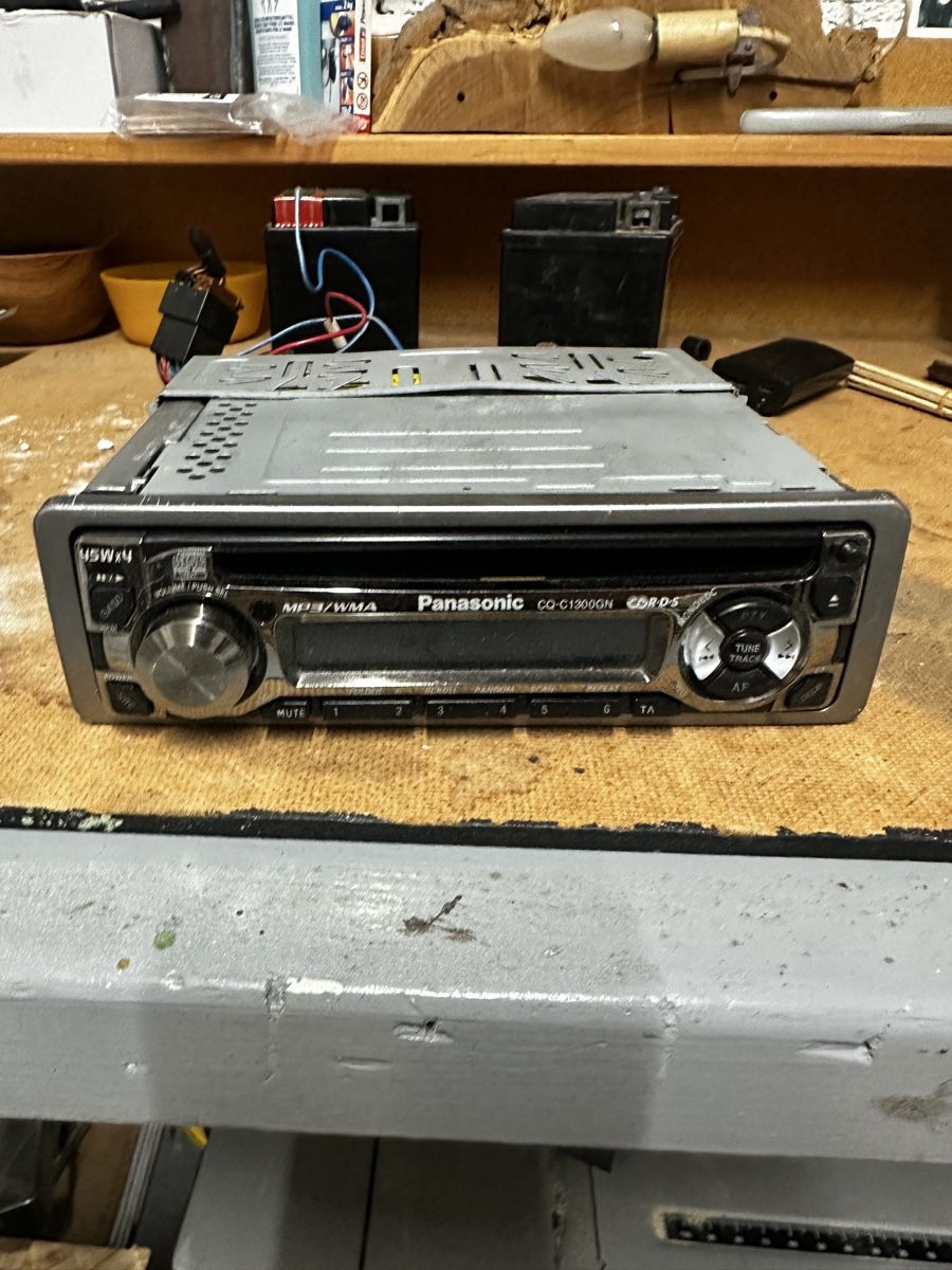 Panasonic Radio: Panasonic Autoradio CD-C1300GN – Usato da Schaffhausen venduto da eli_26rj