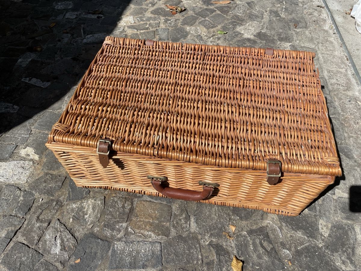 Services de table: Picknickkoffer – Neuf (Voir description) à Thun par Villawisteria