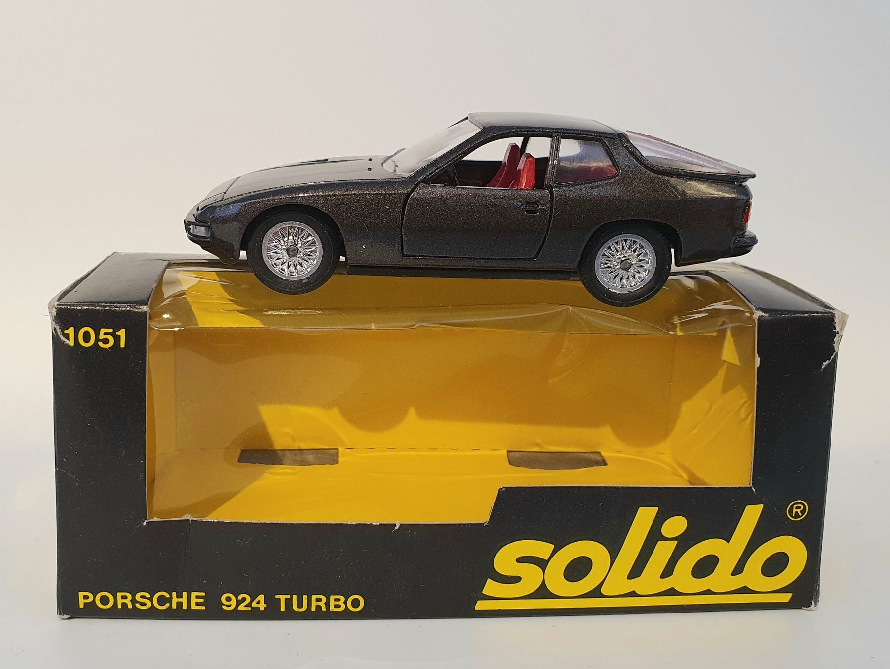 Solido Modellautos: SOLIDO  Porsche 924 Turbo – Gebraucht aus Flawil von RoverVitesse