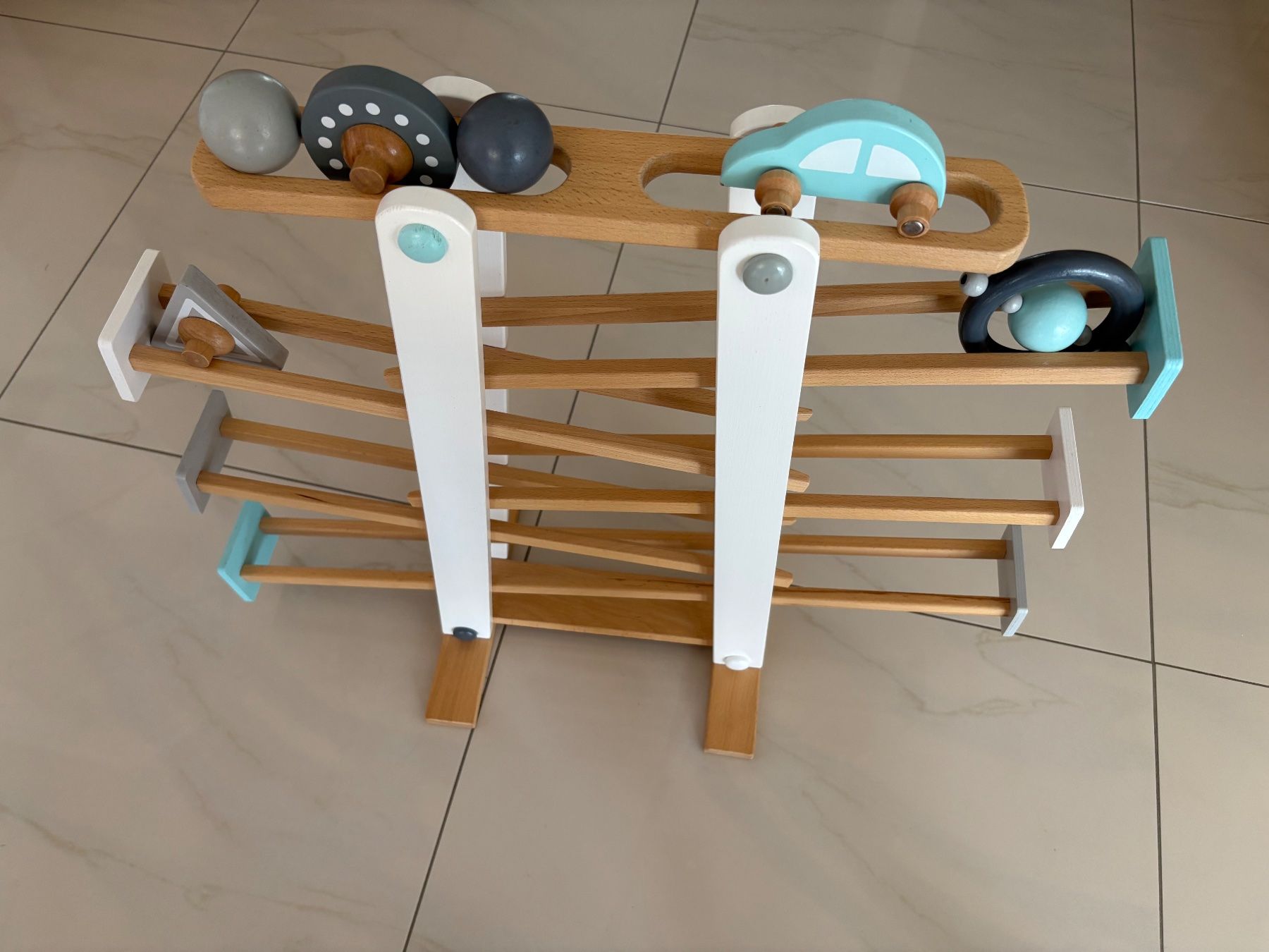 Jouets: Kugelbahn Kuno aus Holz – D'occasion à Oensingen par 08152 1