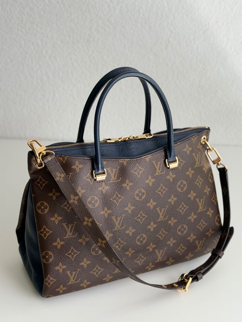 Louis Vuitton Borse da donna: Louis Vuitton Pallas MM – Usato da Reinach AG venduto da BisMad3