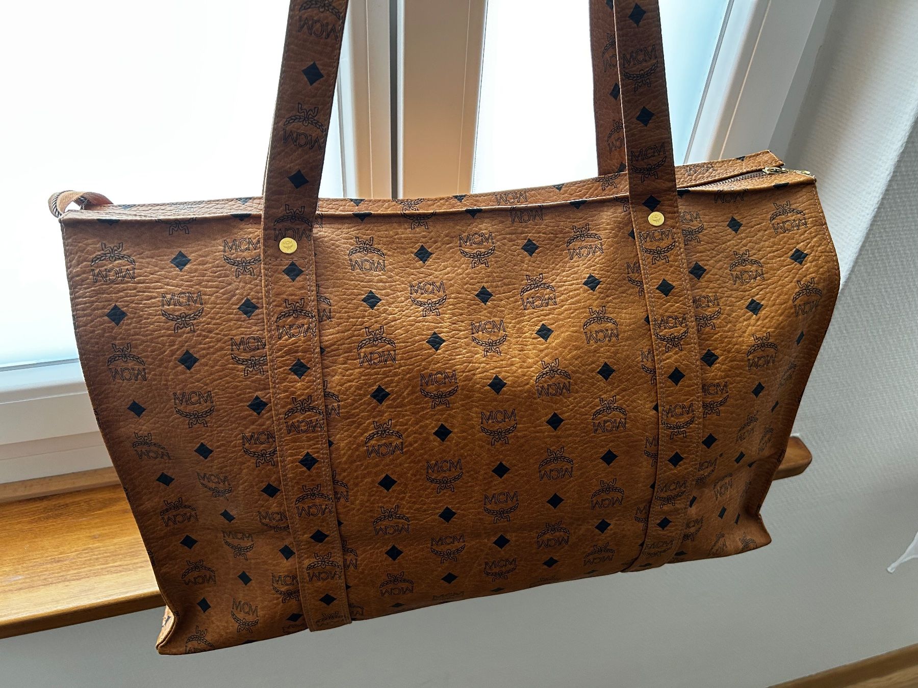 Mcm Taschen für Damen: MCM Shopper/Weekender Gross – Gebraucht aus St. Gallen von Neel-i 5