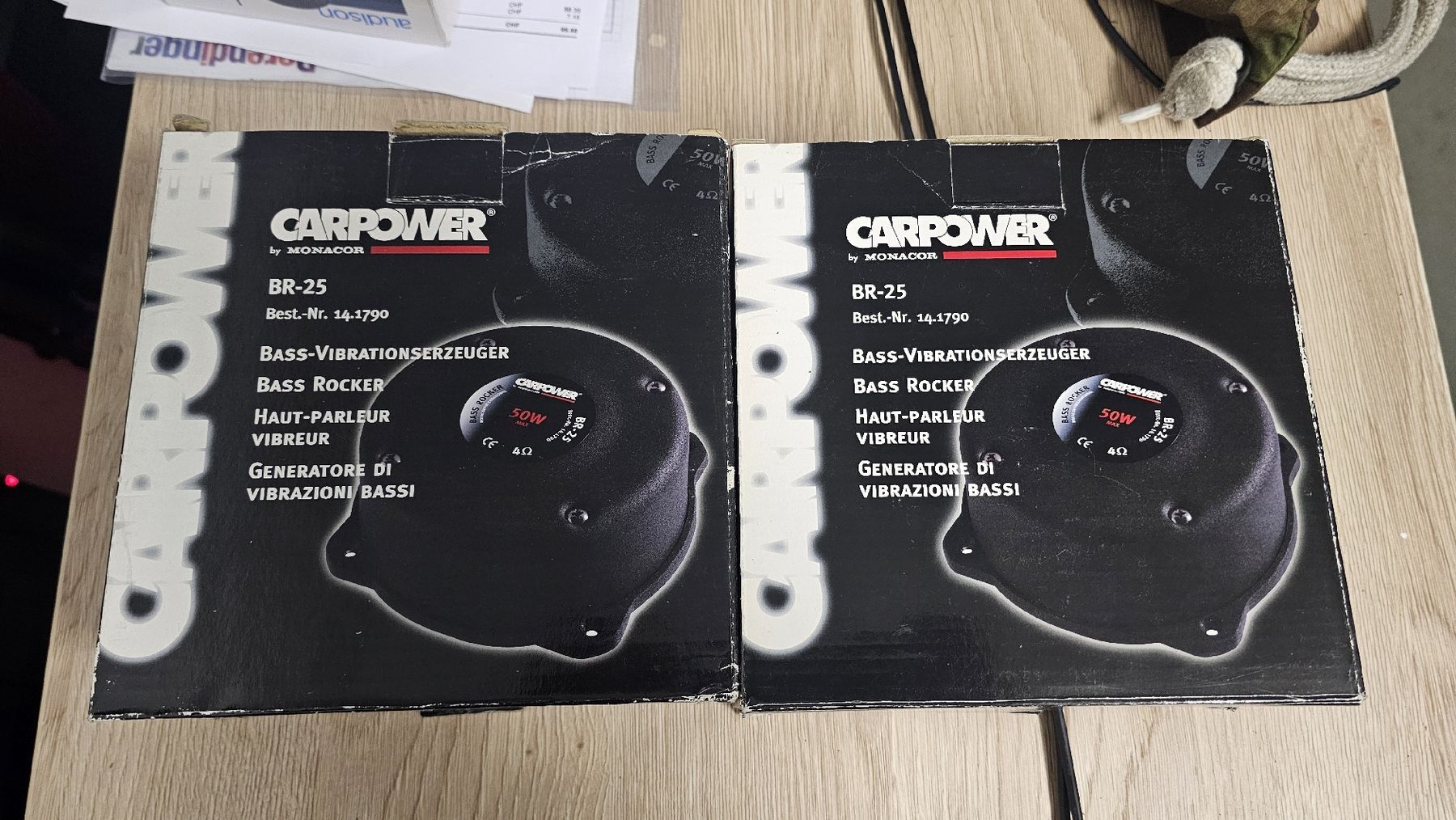 Monacor Casse acustiche: Bass - Vibrationserzeuger 2 STK. – Usato da Sils im Domleschg venduto da Colin.Grischott 1