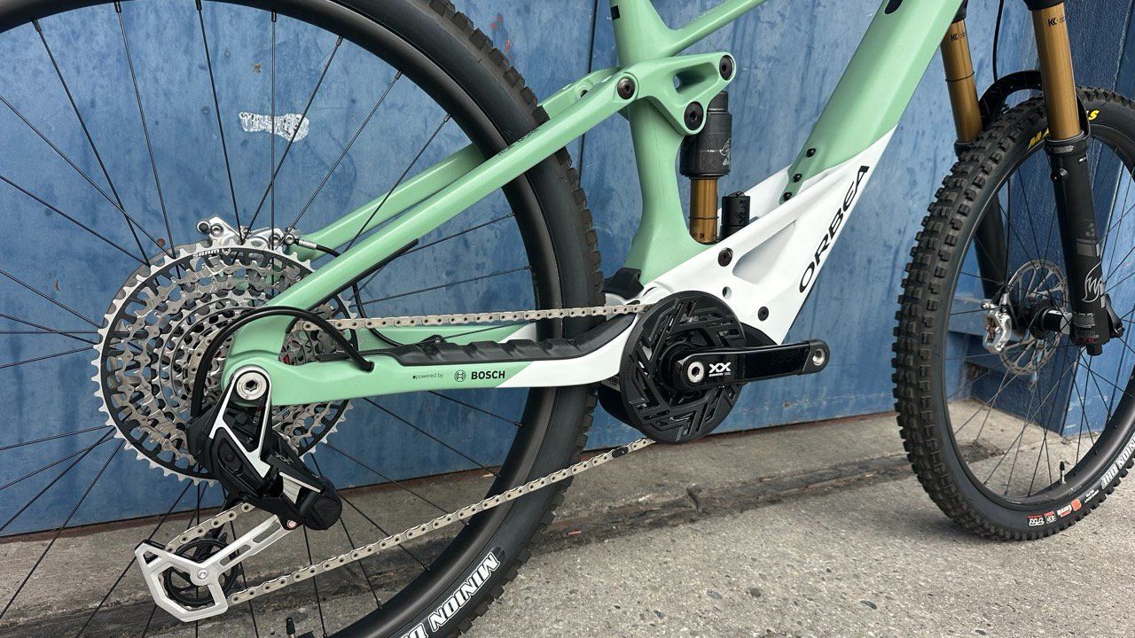 Orbea Biciclette: Orbea Wild M-LTD Custom – Nuovo (secondo la descrizione) da Mels venduto da DRIFT_Bike_Shop 1