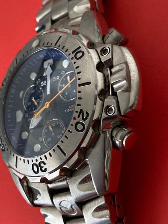 Sector 600 titanium discount chronograph