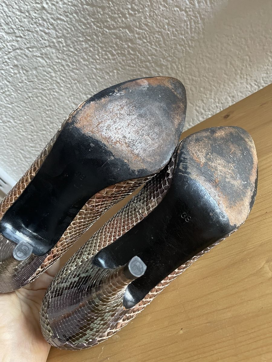 Scarpe da donna: Escarpins Dover taille 38, motif serpent ! – Usato da Martigny venduto da Lea_lucci 5