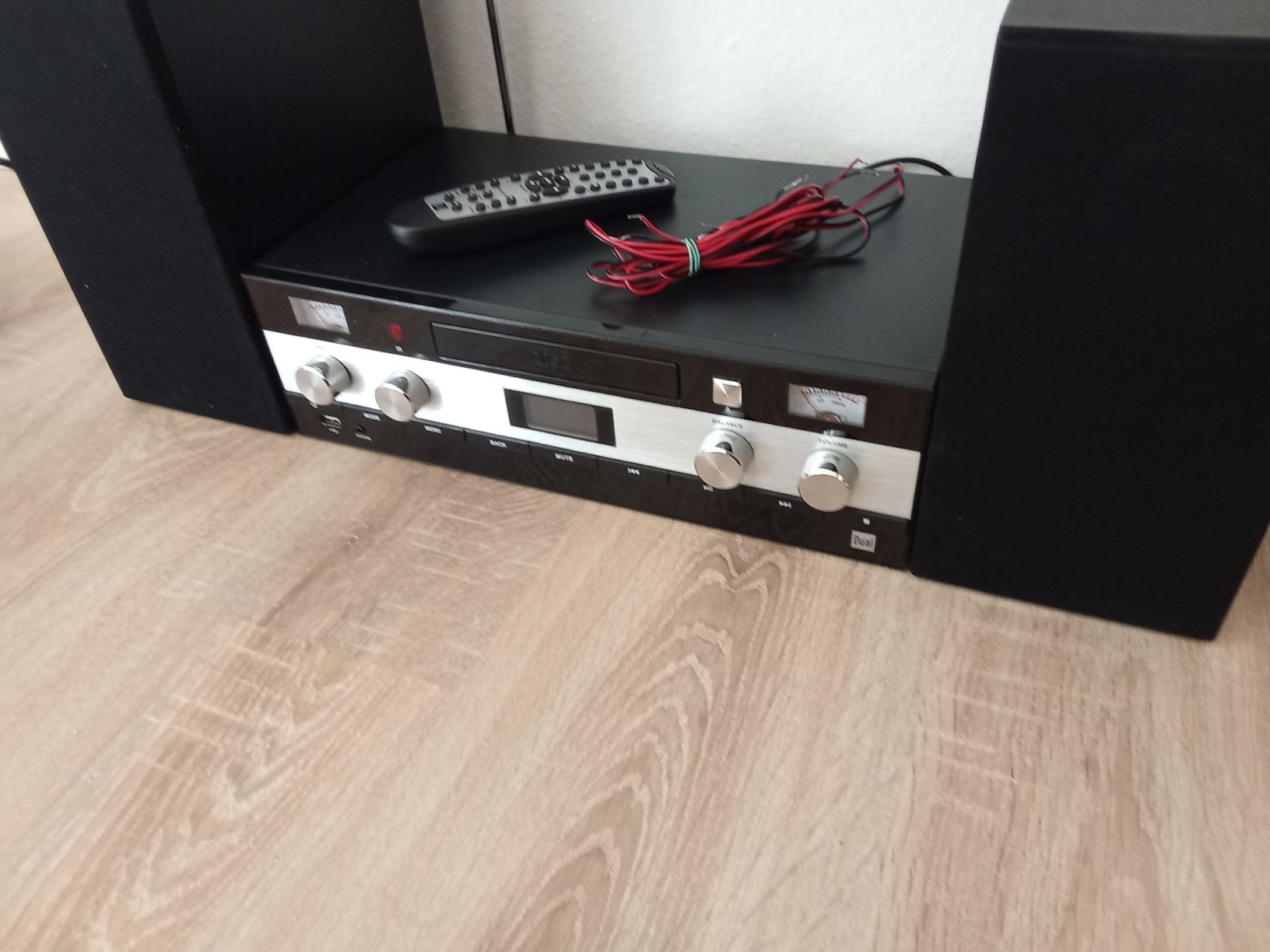 Sistemi audio & multimediali: Dual Stereo Anlage  – Usato da Liebefeld venduto da CD-Urs 1