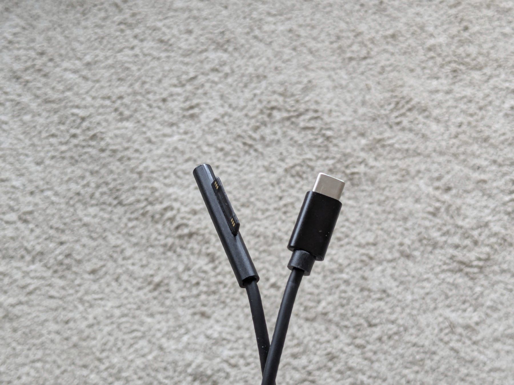 Microsoft Câbles: USB-C zu Surface Connect Kabel – D'occasion à Oberdiessbach par Milo78 1