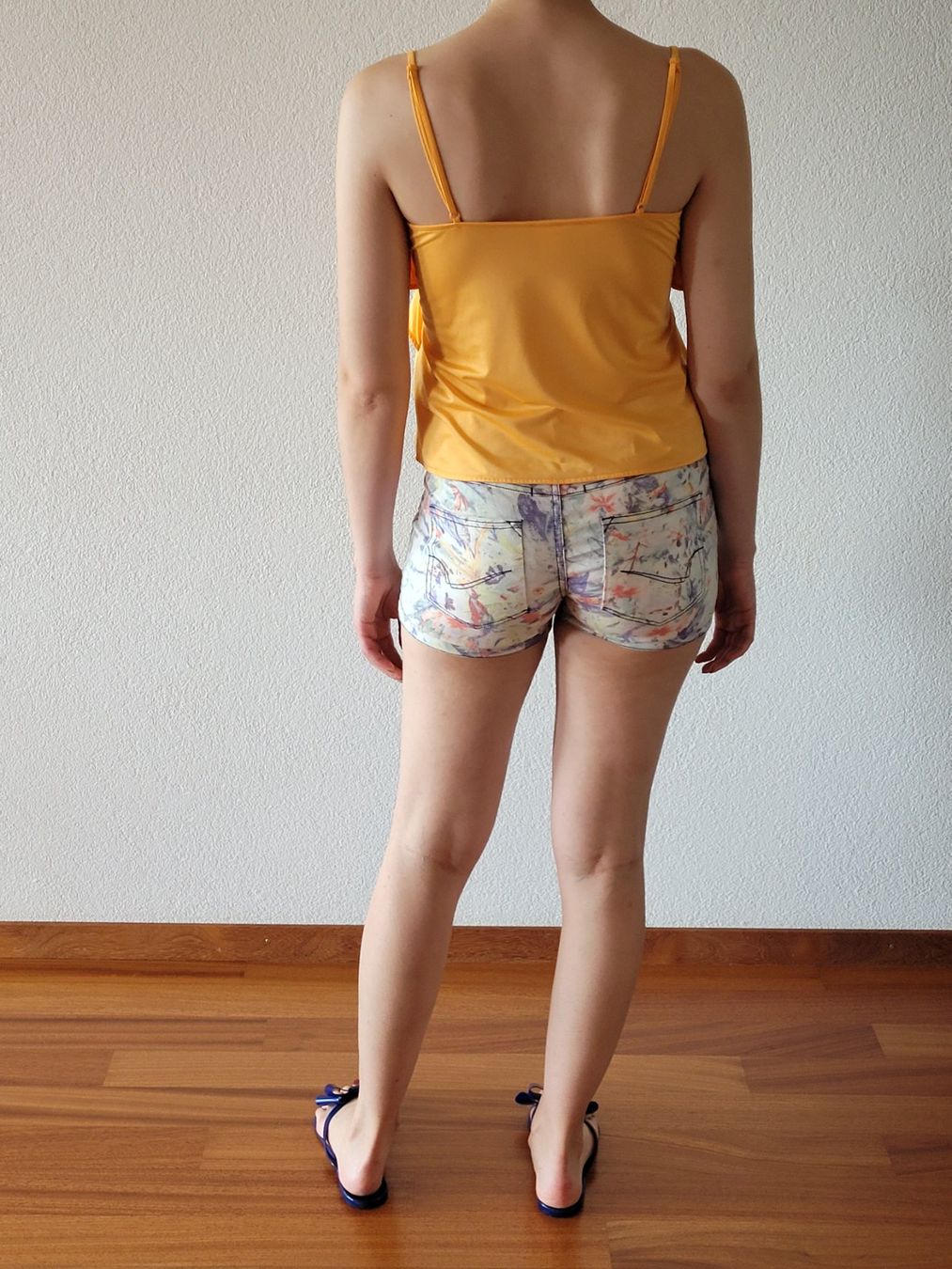 Pantaloni: Short fleuri – Usato da Villars-sur-Glâne venduto da ninisabri 1