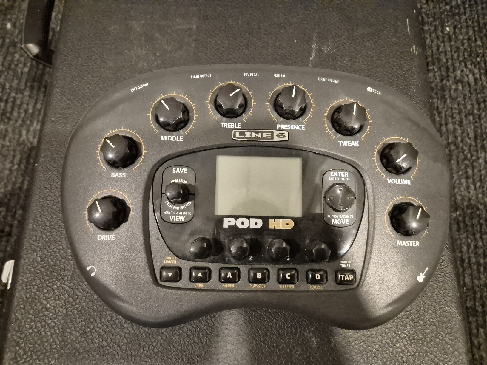 Line 6 Strumenti musicali: Line 6 POD HD Multi-Effects - Great Condition! – Usato da Yverdon-les-Bains venduto da Dormondm