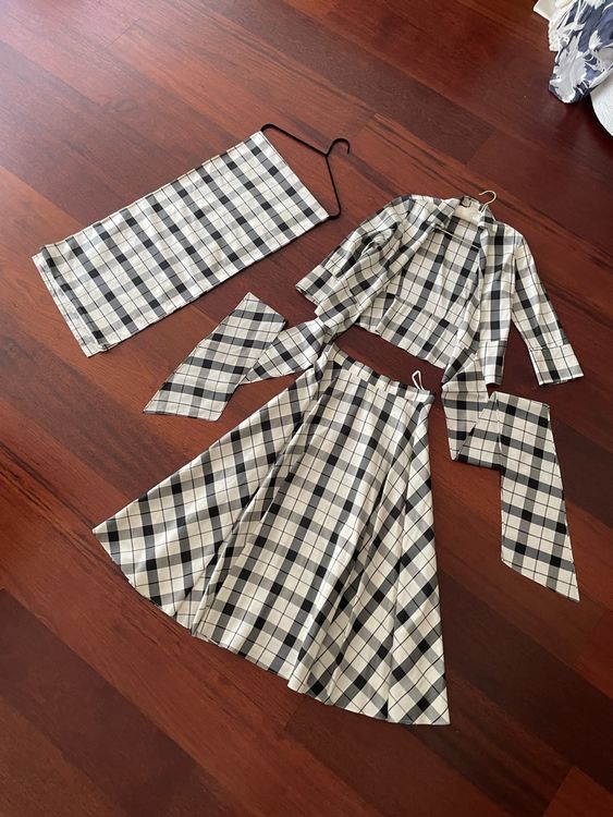 Jupe Midi Carolina Herrera – Taille M – Rose Côtelé Godet – Viscose Et Laine