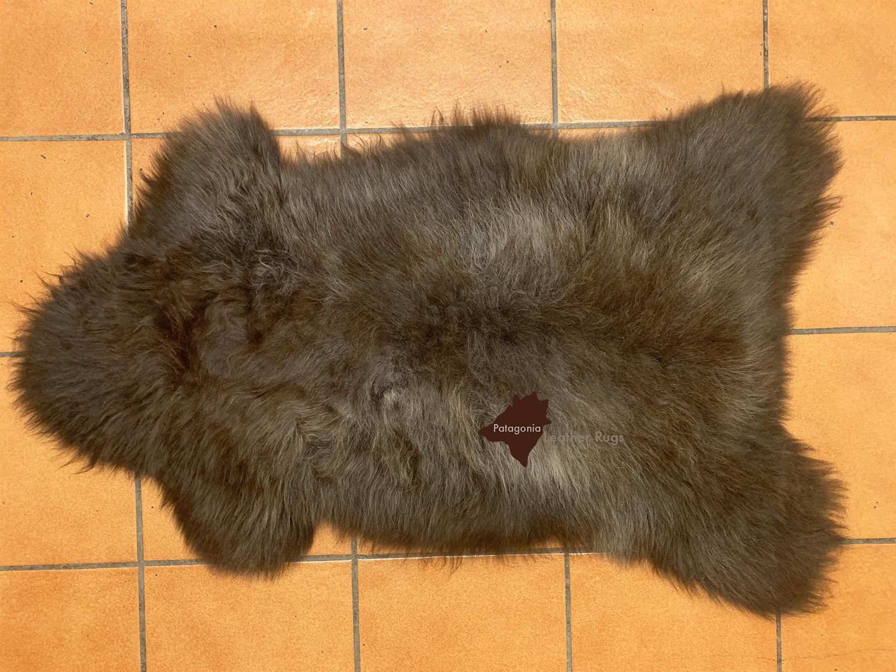 Tappeti: Lammfell Teppich – Nuovo e nell'imballaggio originale da Arbedo venduto da patagonialeatherrugs 1