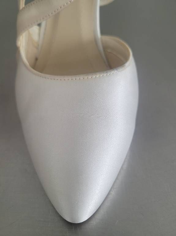 Scarpe da donna: Hochzeitsschuhe einmal getragen – Usato da Bern venduto da alinelangenegger01 1