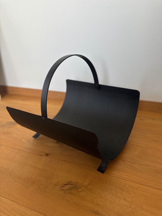 Holzkorb Aus Metall – Schwarz Beschichtet, Höhe 60 Cm, Kaminzubehör Von Lienbacher