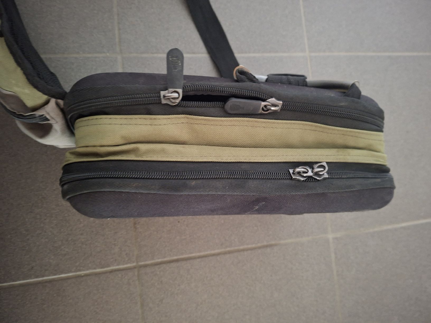 Taschen: Rapala Anglertasche, Top Zustand, praktisches Format – Gebraucht aus Gondo von Du2020 6
