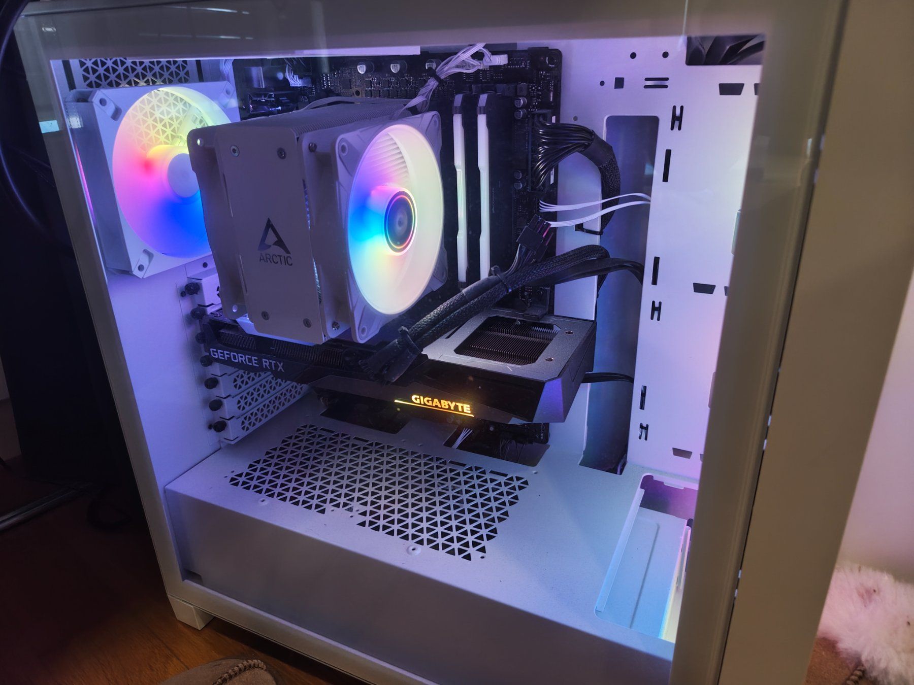 PCs: Gaming PC Weiss – D'occasion à Oberrieden par shi_xl95