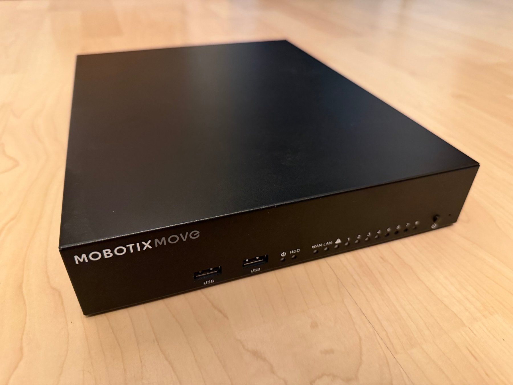 Videocamere: Mobotix NVR 8 Port mit PoE – Usato da Niederglatt ZH venduto da cemee