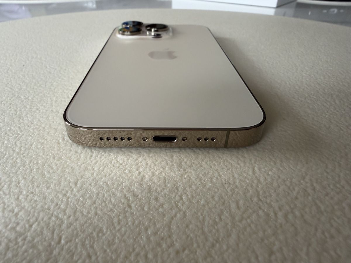 Apple Telefoni cellulari / Smartphones: iPhone 14Pro Gold 512Go – Usato da Chavannes-de-Bogis venduto da ale_zp56 5