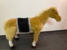 Spiel-Reitpferd zum Draufsitzen