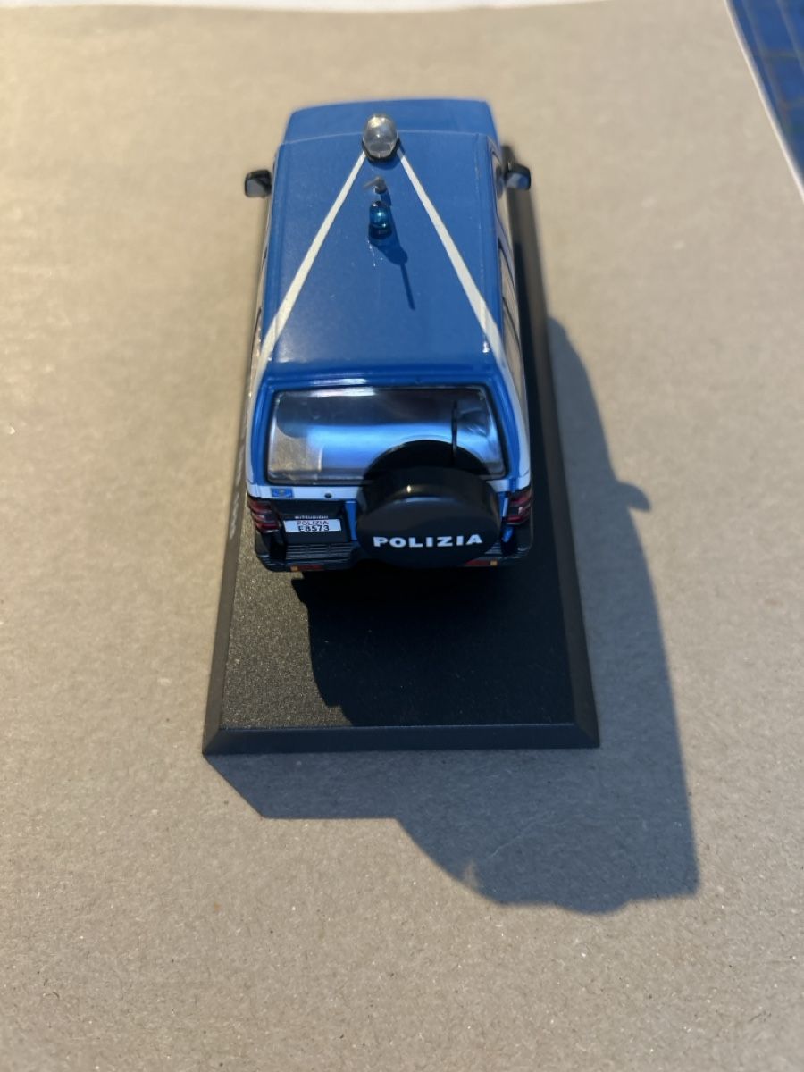 Mitsubishi Voitures modèles: Modellauto Polizei Mitsubishi Pajero – Neuf (Voir description) à Möhlin par USA78 2