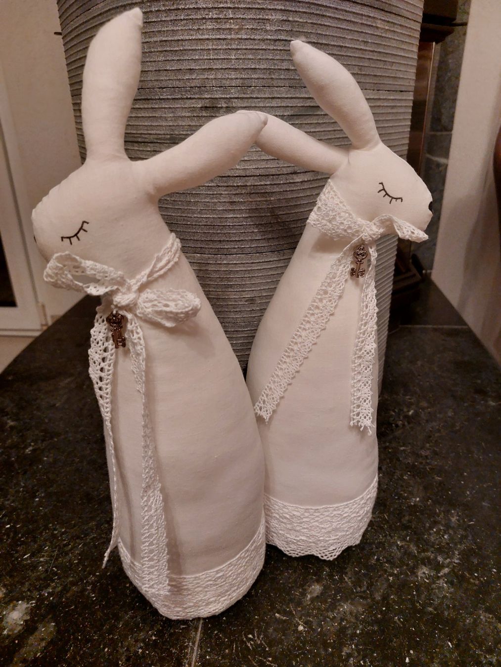 Tutte le decorazioni: Hasenpaar aus Stoff Shabby chic Ostern – Nuovo (secondo la descrizione) da Oberlunkhofen venduto da Wuschel_26