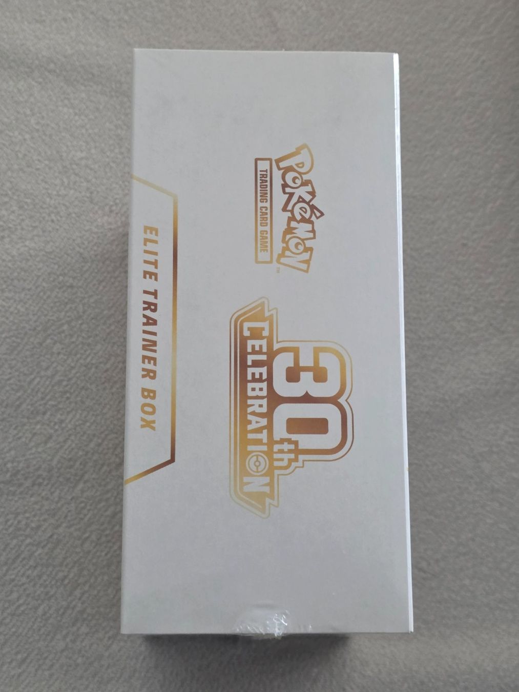 Pokémon Carte collezionabili: POKÉMON 30TH | ETB [EN] – Nuovo e nell'imballaggio originale da Bellinzona venduto da egemon 3