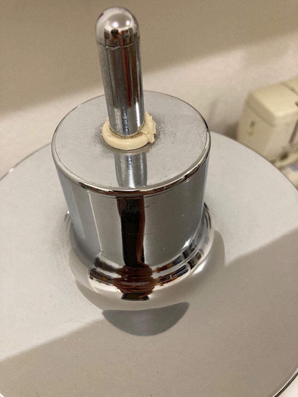 Guzzini Lampade: Tischlampe von Harvey Guzzini – Usato da Burgdorf venduto da Jointler 2