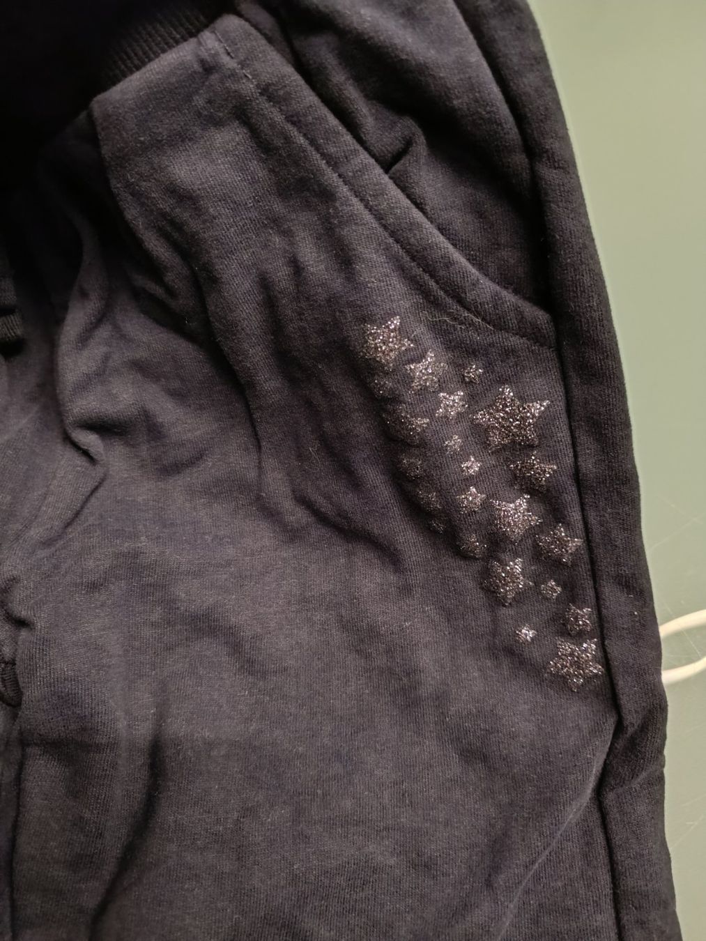 Hosen: Neue Sweathose 128 mit Glitzersternen – Neu (gemäss Beschreibung) aus Wohlen AG von Fabe3 1