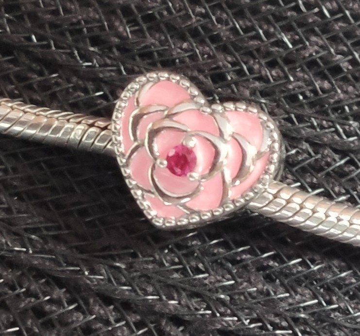 Anhänger: Charms kompatibel mit Armband. – Neu und originalverpackt aus Lamboing von Qtrica 2