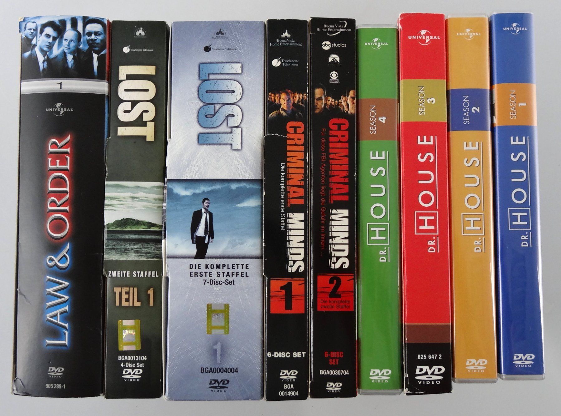 Alle DVDs: DVD Lot TV-Serien 2 – Gebraucht aus Rüti ZH von Restwert_Rueti_ZH