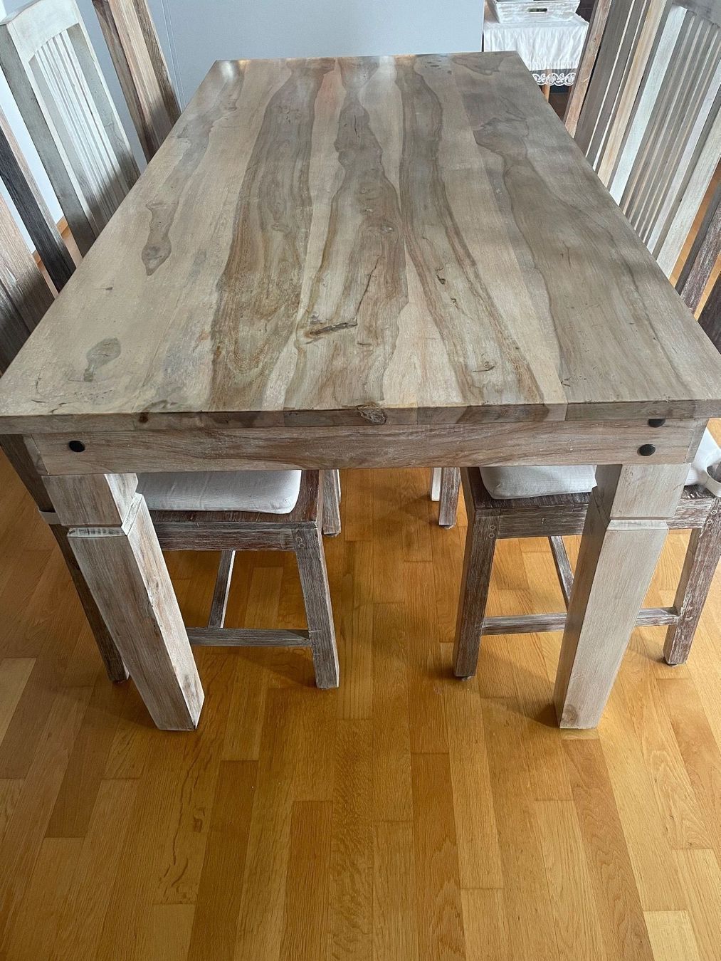 Tavoli: Esstisch mit 6 Stühlen – Usato da Fislisbach venduto da arse