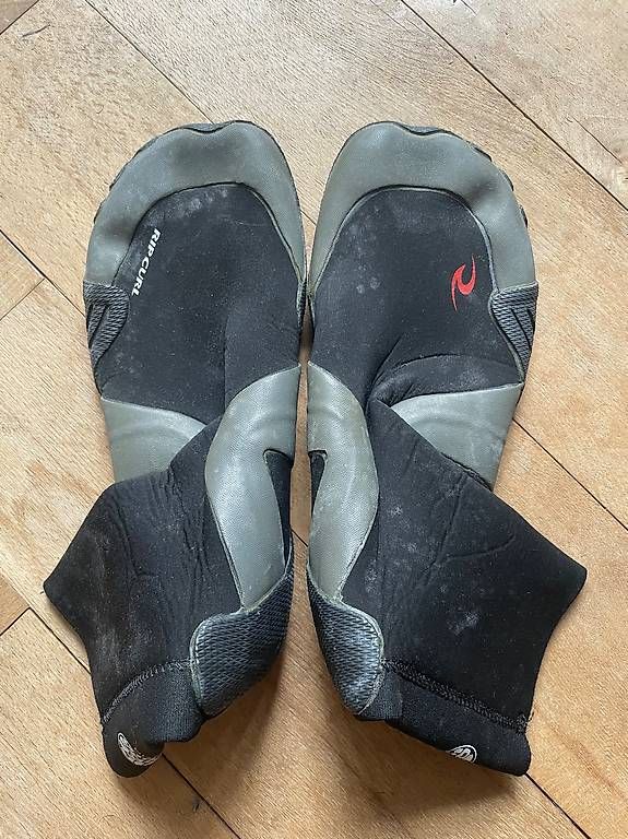 Scarpe da uomo: Ripcurl Neopren Schuhe  – Usato da Bern venduto da nzurbruegg