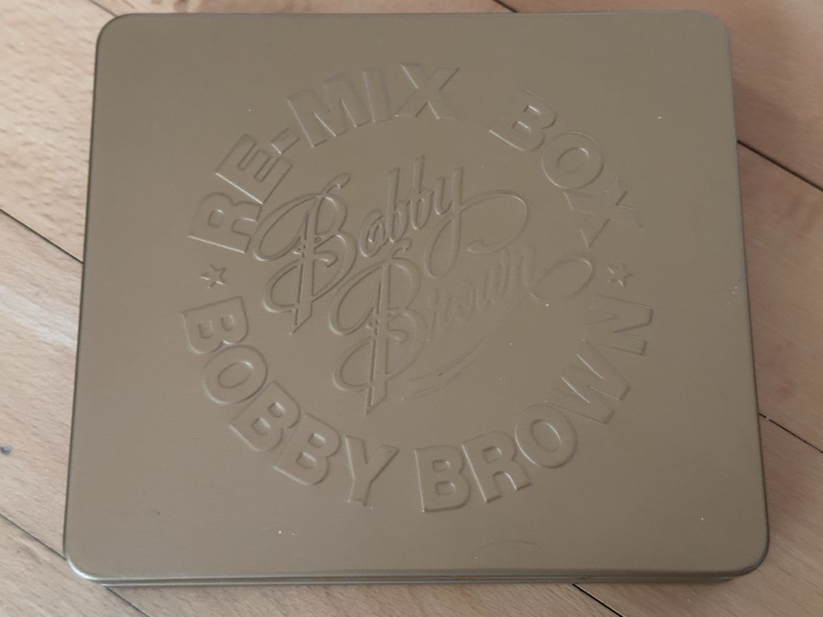 CD: Bobby Brown Re-Mix-Box, Blech Box – Nuovo (secondo la descrizione) da Däniken SO venduto da cash63
