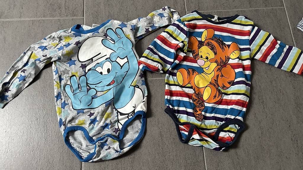Lotti & Set di vestiti: Kleiderpaket Junge Gr. 80 (18Teile) – Usato da Humlikon venduto da Pflanze2 5