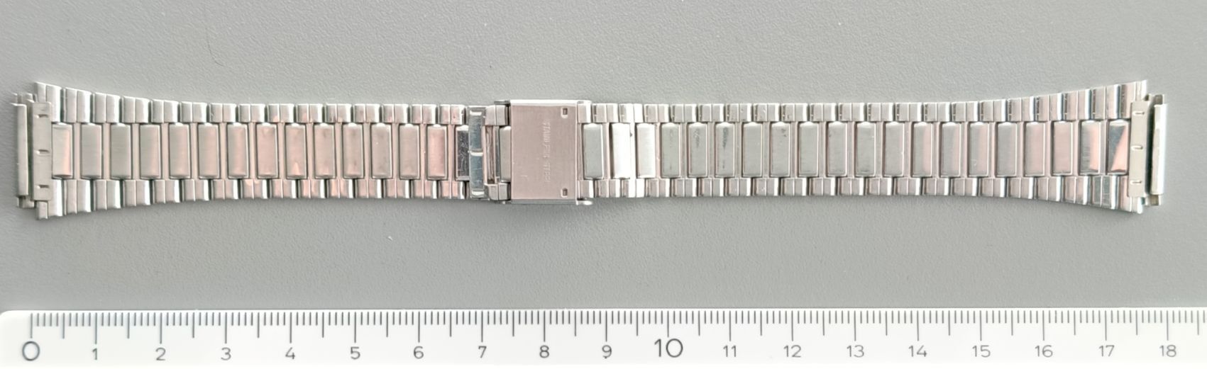 Armbänder & -reifen: Nr238 Metalluhrenband, 18mm – Neu (gemäss Beschreibung) aus Teufen ZH von bee50two 1