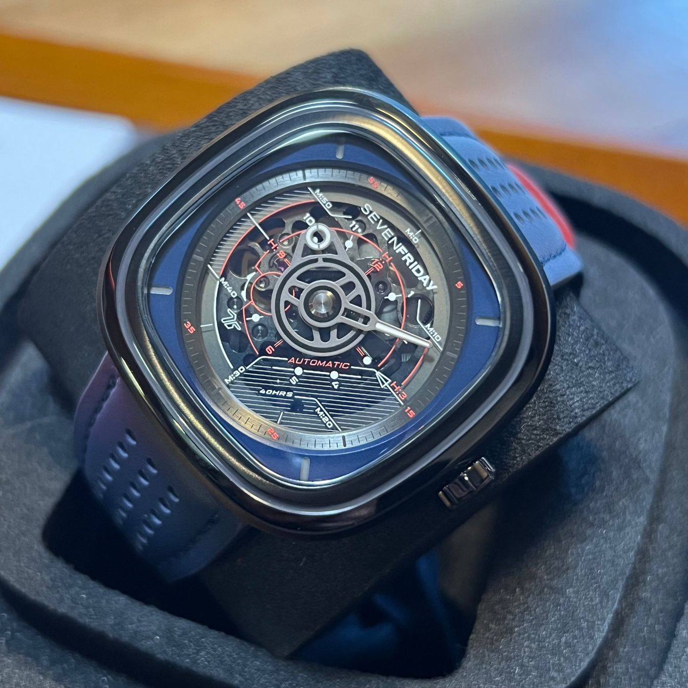 Orologi: SevenFriday T Series Skeleton T3/03 – Usato da Carouge GE venduto da Watchaser 8