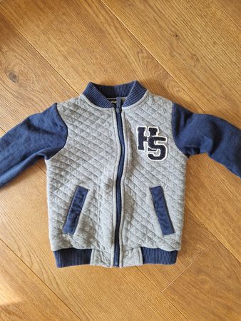 Pullover / Bomberjacke Grösse 116