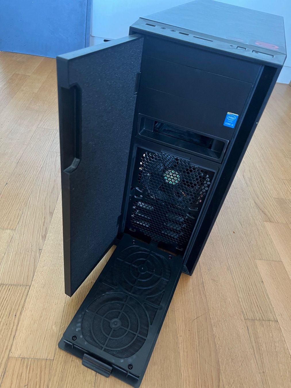 Gehäuse: Cooler Master Silencio ATX PC-Gehäuse – Gebraucht aus Zürich von mau_f82v 1