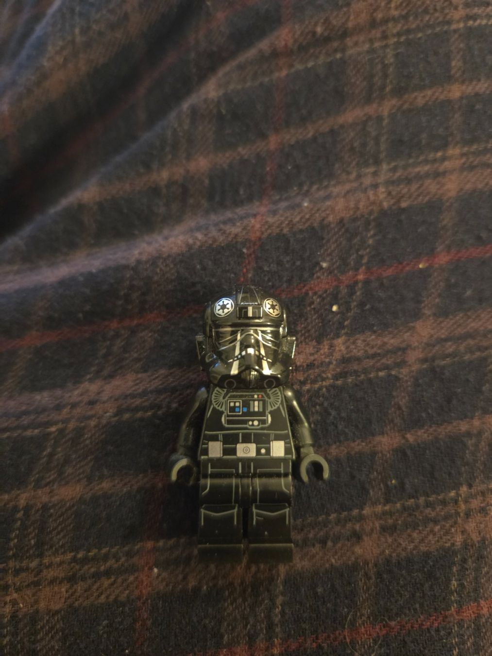 Spielzeuge: LEGO Star Wars TIE Fighter Pilot Minifigur – Gebraucht aus Dietikon von meh_8tnz